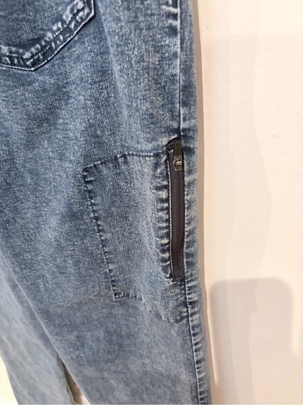 Ripton Co. Oskar Blues Edition boyfriend Jeans size 30” women - Picture 7 of 8